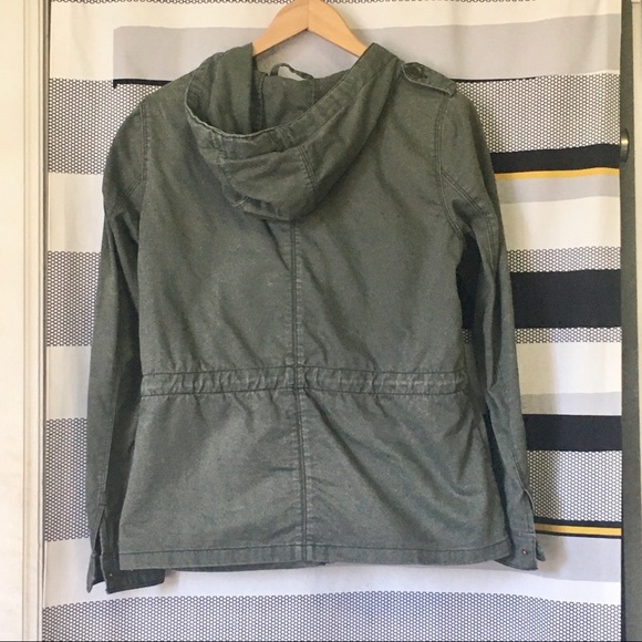 🟠 2/$20 H&M LOGG Utility Jacket - Army Green (8) - Picture 3 of 13
